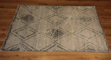 Load image into Gallery viewer, Contemporary Abstract Area Rug 4x6 One of a Kind