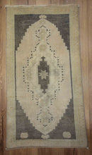 Load image into Gallery viewer, Hand-Knotted Anatolian Oriental Wool Rug 2x3 One of a Kind