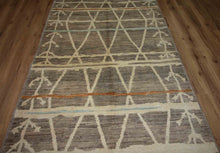 Load image into Gallery viewer, Tribal Geometric Moroccan Wool Rug 5x7 One of a Kind