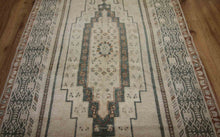 Load image into Gallery viewer, Vintage Wool Anatolian Oriental Area Rug 6x10 One of a Kind