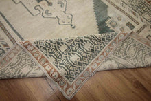 Load image into Gallery viewer, Vintage Wool Anatolian Oriental Area Rug 6x10 One of a Kind