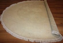 Load image into Gallery viewer, round rugs, round area rugs, "chobi rugs " "chobi rugs charlotte"