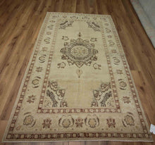 Load image into Gallery viewer, Floral Anatolian Oriental Area Rug 5x7 One of a Kind
