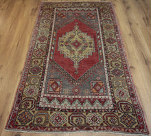 Load image into Gallery viewer, &quot;anatolian rugs&quot; &quot;oushak rugs&quot; &quot;vintage anatolian rug&quot; &quot;oriental rugs&quot; &quot;carpet&quot;
