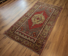 Load image into Gallery viewer, &quot;anatolian rugs&quot; &quot;oushak rugs&quot; &quot;vintage anatolian rug&quot; &quot;oriental rugs&quot; &quot;carpet&quot;
