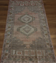 Load image into Gallery viewer, &quot;anatolian rugs&quot; &quot;oushak rugs&quot; &quot;vintage anatolian rug&quot; &quot;oriental rugs&quot; &quot;carpet&quot;
