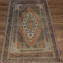 Load image into Gallery viewer, &quot;anatolian rugs&quot; &quot;oushak rugs&quot; &quot;vintage anatolian rug&quot; &quot;oriental rugs&quot; &quot;carpet&quot;
