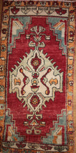 Load image into Gallery viewer, &quot;anatolian rugs&quot; &quot;oushak rugs&quot; &quot;vintage anatolian rug&quot; &quot;oriental rugs&quot; &quot;carpet&quot;
