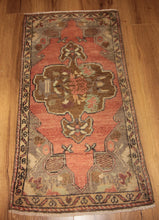 Load image into Gallery viewer, &quot;anatolian rugs&quot; &quot;oushak rugs&quot; &quot;vintage anatolian rug&quot; &quot;oriental rugs&quot; &quot;carpet&quot;
