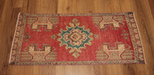 Load image into Gallery viewer, &quot;anatolian rugs for sale&quot; &quot;oushak rugs&quot; &quot;vintage anatolian rug&quot; &quot;oriental rugs&quot; &quot;carpet&quot; &quot;famous carpets&quot;
