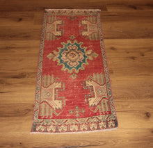 Load image into Gallery viewer, &quot;anatolian rugs for sale&quot; &quot;oushak rugs&quot; &quot;vintage anatolian rug&quot; &quot;oriental rugs&quot; &quot;carpet&quot; &quot;famous carpets&quot;
