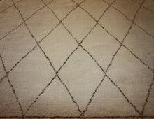 Load image into Gallery viewer, moroccan rugs, Oriental Rugs , Modern &amp; Contemporary Rugs , Wool Rugs , Area Rugs , Hand-knotted Rugs
