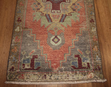 Load image into Gallery viewer, &quot;anatolian rugs&quot; &quot;oushak rugs&quot; &quot;vintage anatolian rug&quot; &quot;oriental rugs&quot; &quot;carpet&quot;
