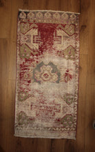 Load image into Gallery viewer, &quot;anatolian rugs&quot; &quot;oushak rugs&quot; &quot;vintage anatolian rug&quot; &quot;oriental rugs&quot; &quot;carpet&quot;
