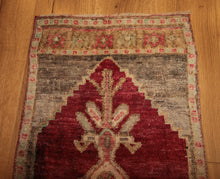 Load image into Gallery viewer, &quot;anatolian rugs&quot; &quot;oushak rugs&quot; &quot;vintage anatolian rug&quot; &quot;oriental rugs&quot; &quot;carpet&quot;
