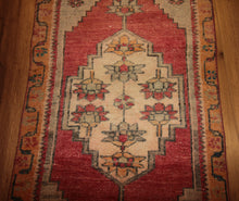 Load image into Gallery viewer, &quot;anatolian rugs&quot; &quot;oushak rugs&quot; &quot;vintage anatolian rug&quot; &quot;oriental rugs&quot; &quot;carpet&quot;
