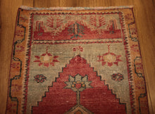 Load image into Gallery viewer, &quot;anatolian rugs&quot; &quot;oushak rugs&quot; &quot;vintage anatolian rug&quot; &quot;oriental rugs&quot; &quot;carpet&quot;
