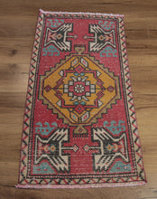 Load image into Gallery viewer, Vegetable Dye Anatolian Vintage Turkish Rugs 2x3 One of a Kind
